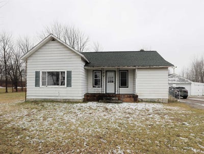 /international/us/12803-brady-road-chesaning-mi-110104851713/