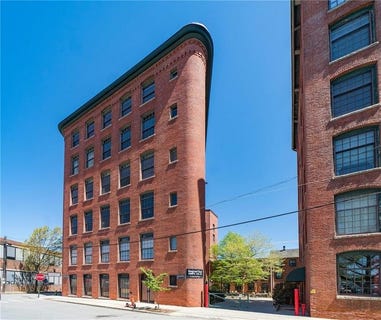 /international/us/14-imperial-place-providence-ri-110107455568/