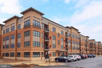 /international/us/2905-bleeker-street-fairfax-va-110108585083/