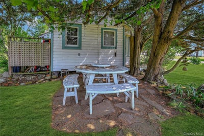 /international/us/31-sage-boulevard-greenport-ny-110106258927/