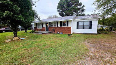 /international/us/85-baker-st-savannah-tn-110103201461/