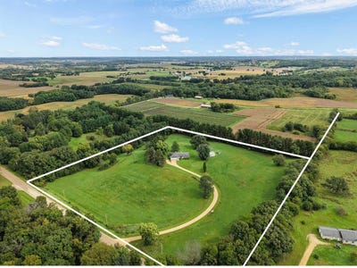 /international/us/994-tipperary-road-oregon-wi-110110325191/