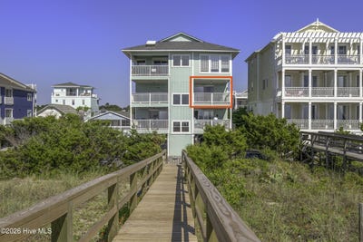 /international/us/908-n-carolina-beach-avenue-n-carolina-beach-nc-110108268614/