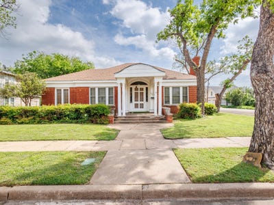 /international/us/615-w-liveoak-street-coleman-tx-110107686277/