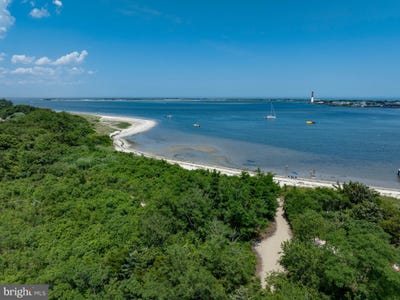/international/us/49-sunset-boulevard-long-beach-township-nj-110098483776/