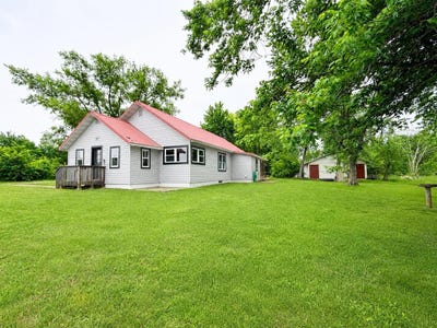 /international/us/8830-greentree-road-mountain-grove-mo-110108295371/