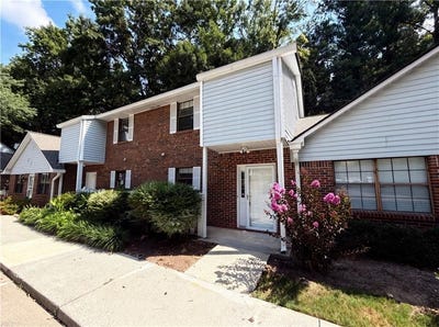 /international/us/5935-wintergreen-road-norcross-ga-110109242515/