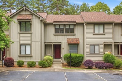 /international/us/204-safe-harbor-circle-salem-sc-110107811140/