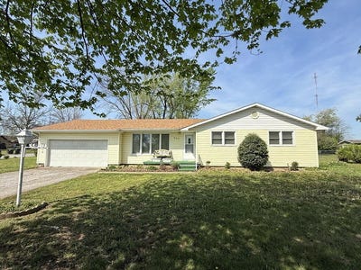 /international/us/902-s-first-street-el-dorado-springs-mo-110107982864/