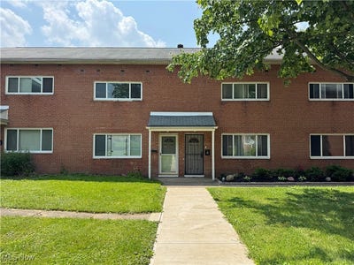 /international/us/4958-caroline-drive-unit-10-warrensville-heights-oh-110100798440/