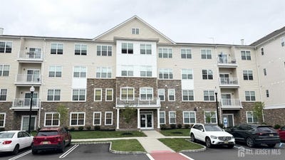 /international/us/542-lorhan-drive-piscataway-nj-110107728142/