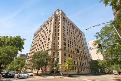 /international/us/3100-n-sheridan-road-11d-chicago-il-110101434622/