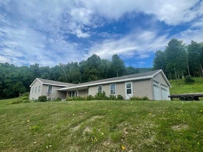 /international/us/90-mountain-rd-greenwich-ny-110097764357/
