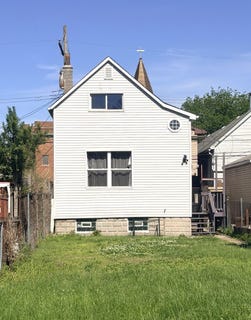 /international/us/4935-baring-avenue-east-chicago-in-110108227526/