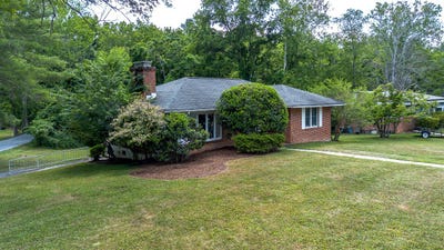 /international/us/16-whitmore-st-lexington-va-110109086275/