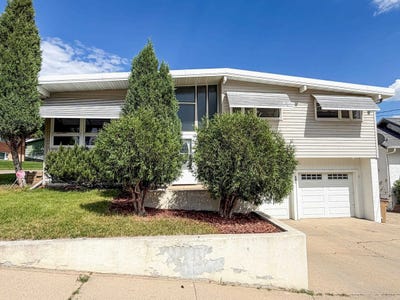 /international/us/1010-5th-st-minot-nd-110108605233/