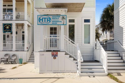 /international/us/110-west-drive-atlantic-beach-nc-110107664389/