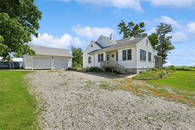 /international/us/6719-25th-avenue-van-horne-ia-110108544174/