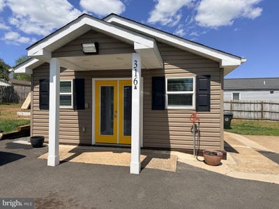 /international/us/316-monticello-avenue-culpeper-va-110107727098/