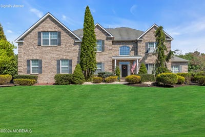 /international/us/7-duchess-drive-monroe-nj-110107848577/