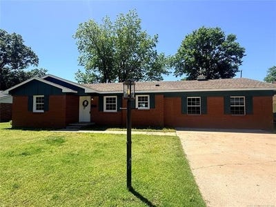 /international/us/221-rodman-circle-muskogee-ok-110104558597/