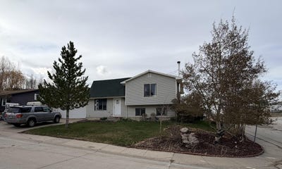 /international/us/1901-del-rio-drive-kemmerer-wy-110107736324/