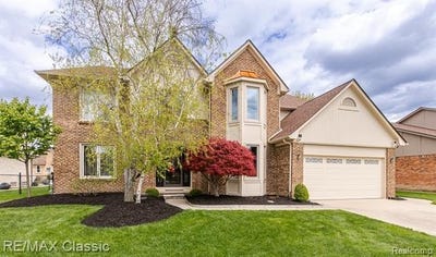 /international/us/16497-evelyn-drive-macomb-twp-mi-110107867959/