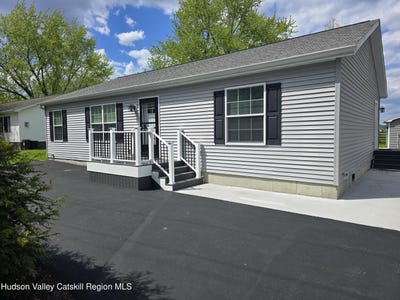 /international/us/37-van-dyck-street-coxsackie-ny-110107830137/