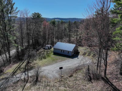 /international/us/381-lackey-hill-road-st-johnsbury-vt-110107341525/