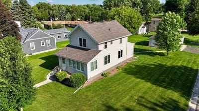 /international/us/407-e-fairview-avenue-olivia-mn-110109111422/