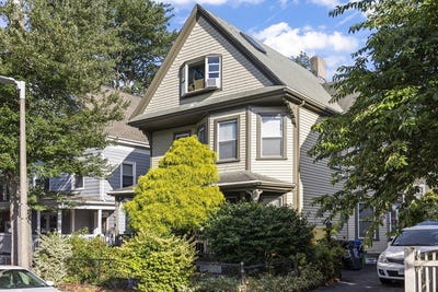 /international/us/113-dakota-st-boston-ma-110100985584/