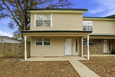 /international/us/1636-e-1st-avenue-crestview-fl-110105853336/