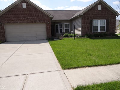 /international/us/12302-sagamore-woods-drive-fishers-in-110107962016/