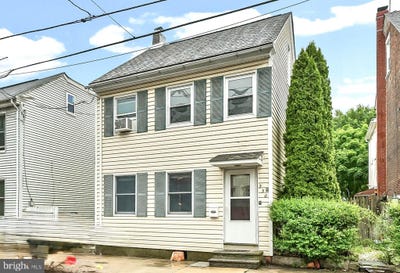 /international/us/330-cherry-street-pottstown-pa-110108228228/