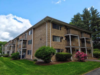 /international/us/379-huse-road-manchester-nh-110108570141/