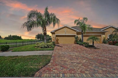 /international/us/821-chipper-drive-sun-city-center-fl-110101180759/?lang=en