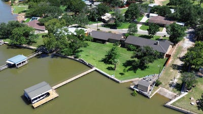 /international/us/348-carlson-circle-buchanan-dam-tx-110099767818/