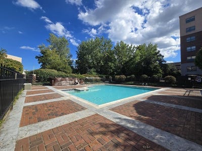 /international/us/165-cottage-st-chelsea-ma-110102382600/