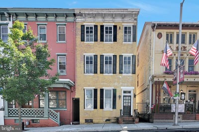 /international/us/407-w-market-street-pottsville-pa-110110055732/