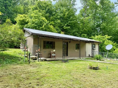 /international/us/3219-hwy-52-east-beattyville-ky-110099729568/?lang=en