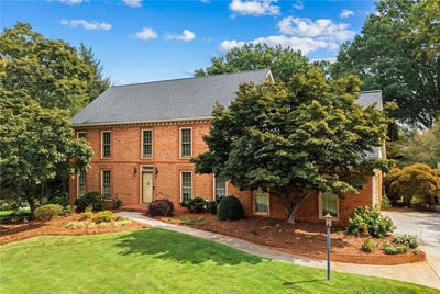 /international/us/4965-trailridge-pass-dunwoody-ga-110120127561/