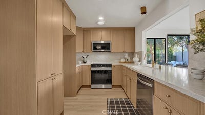 /international/us/23791-formello-laguna-hills-ca-110119986262/