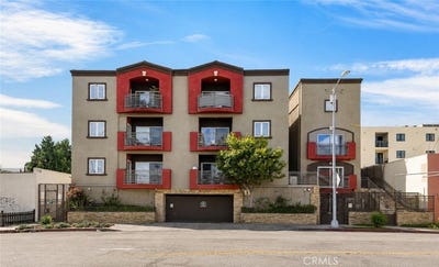 /international/us/11124-burbank-street-north-hollywood-ca-110110198158/