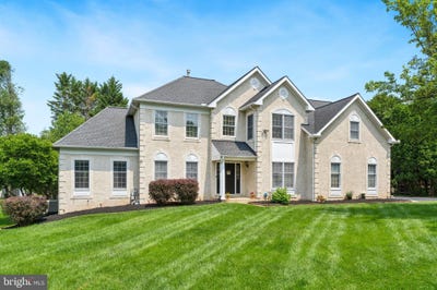 /international/us/741-heatherstone-drive-berwyn-pa-110100155727/