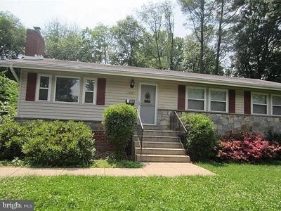 /international/us/1452-dewberry-court-mclean-va-110107384657/