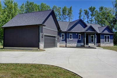 /international/us/5906-russia-road-south-amherst-oh-110101150771/
