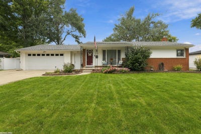 /international/us/23789-whitley-clinton-township-mi-110119968525/