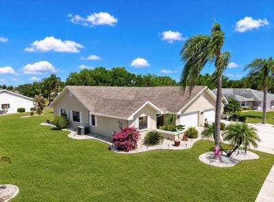 /international/us/319-linger-lane-sun-city-center-fl-110107278408/