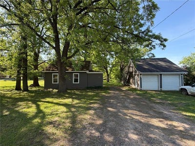 /international/us/560-3rd-avenue-nw-milaca-mn-110108393728/