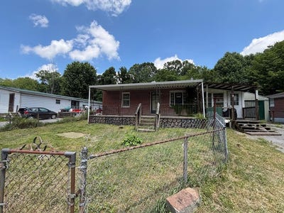 /international/us/2334-harper-rd-beckley-wv-110108822448/